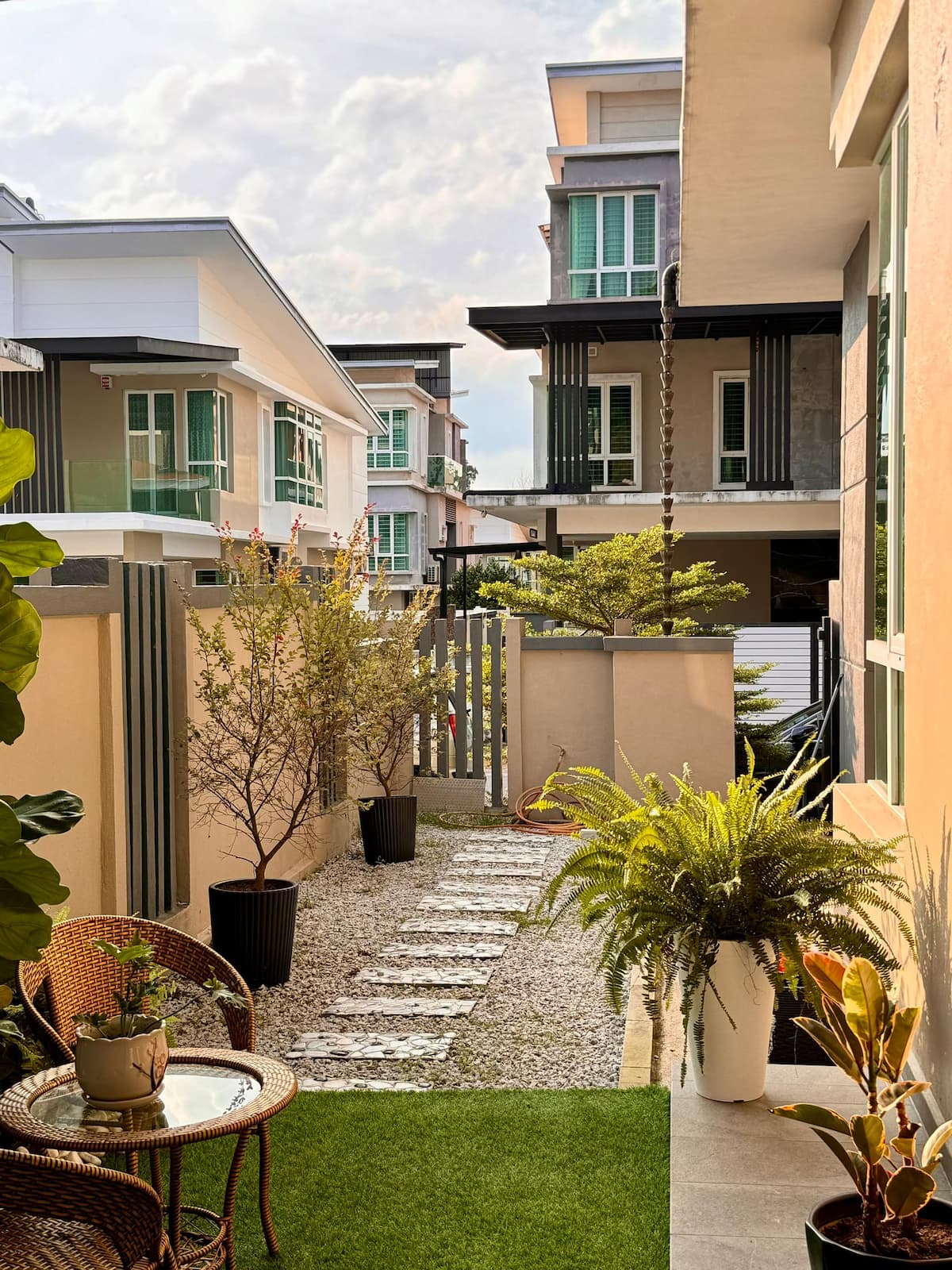 3-Storey Luxury House · June's — photo 51 of 66