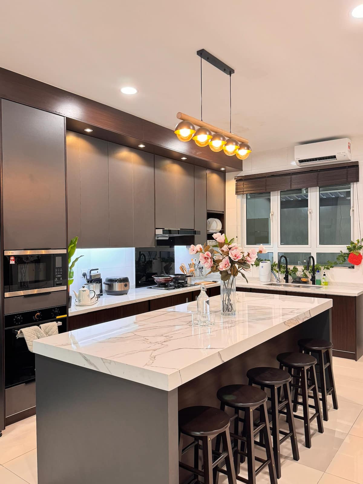 3-Storey Luxury House · June's — photo 7 of 66
