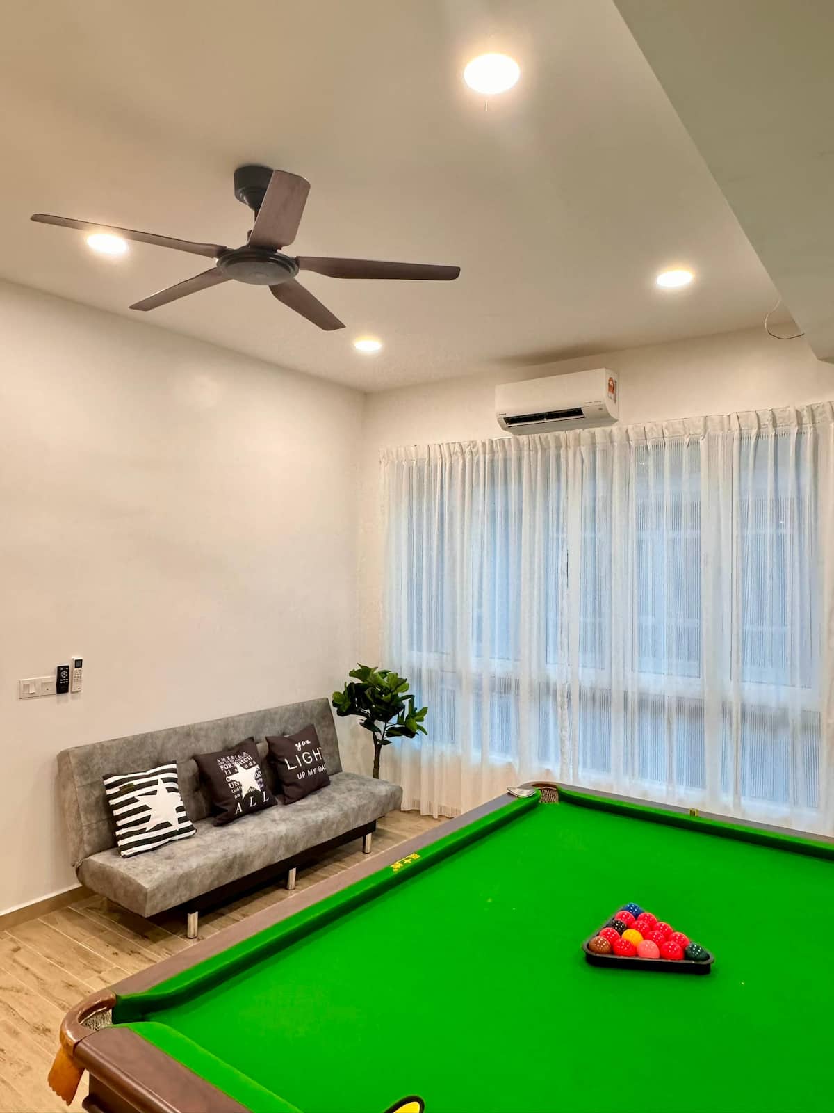 3-Storey Luxury House · June's — photo 9 of 66