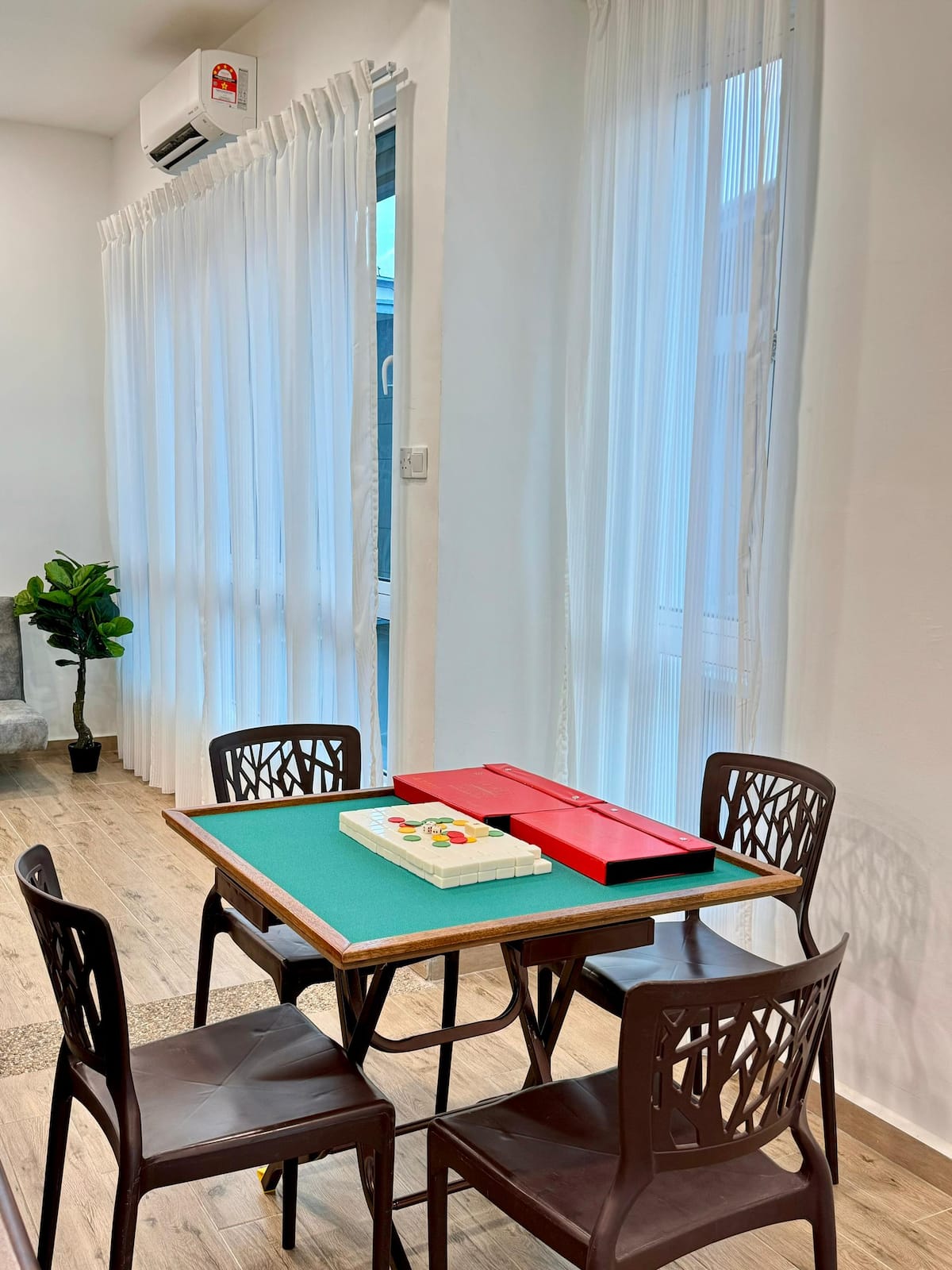 3-Storey Luxury House · June's — photo 32 of 51