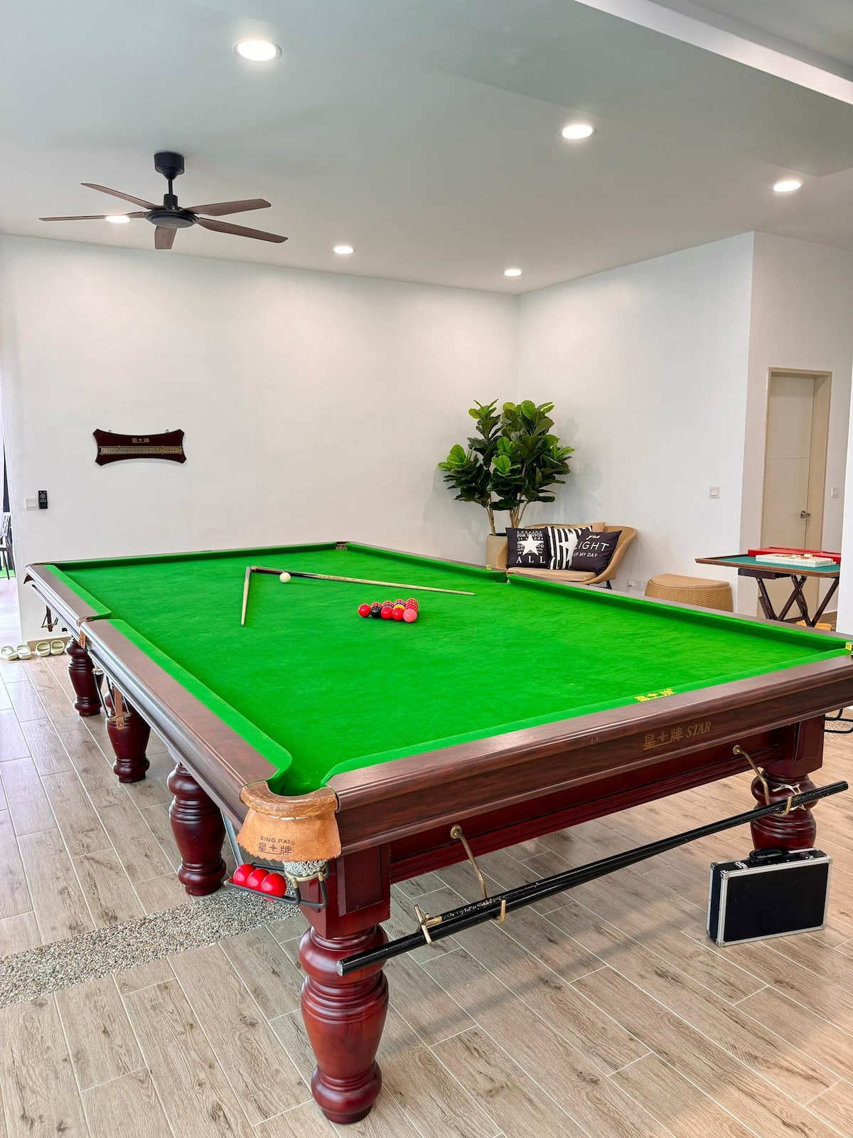 3-Storey Luxury House · June's — photo 49 of 51