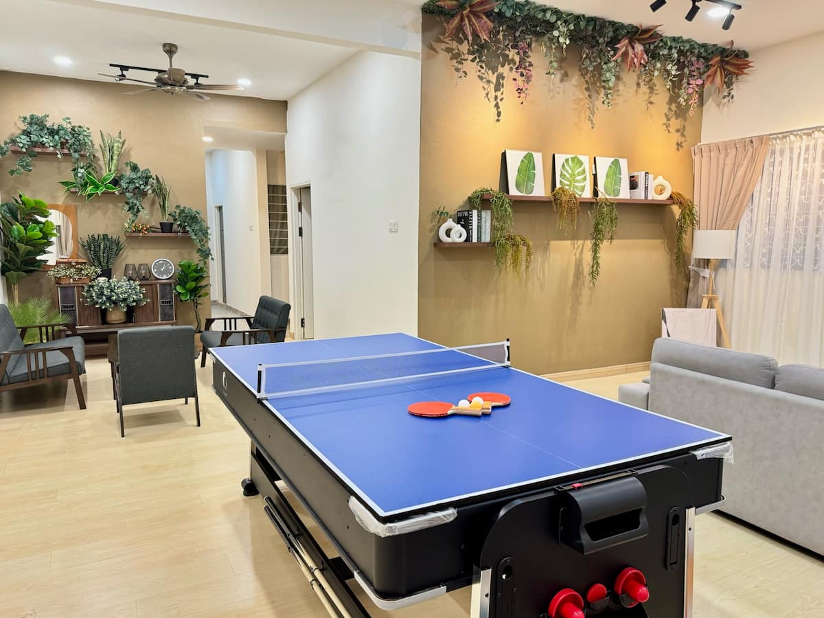 Cozy Vacation House · Pool — photo 6 of 41