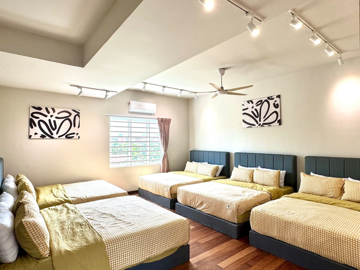 Event & Party House · 30 pax Pool — photo 19 of 26