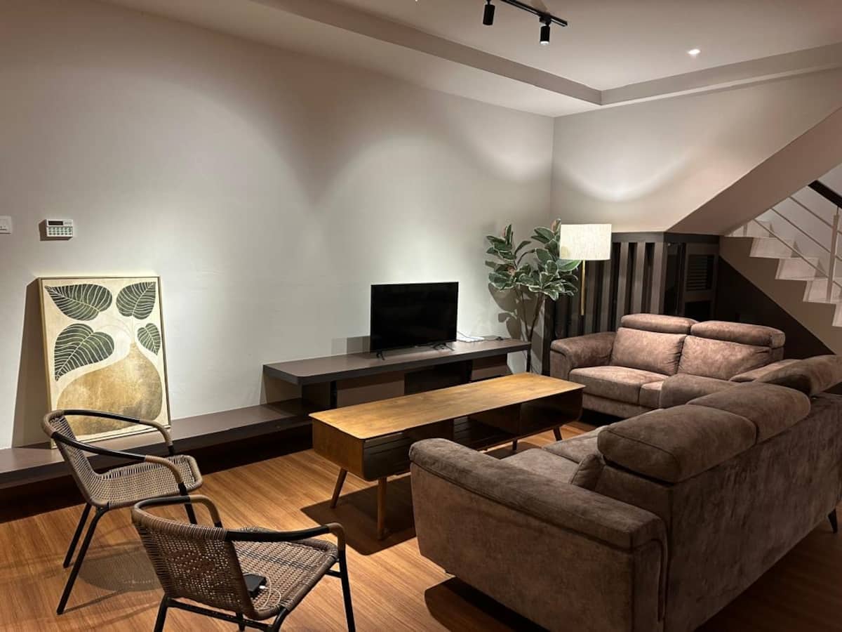 Cosy Big House · 4B4B — photo 4 of 18